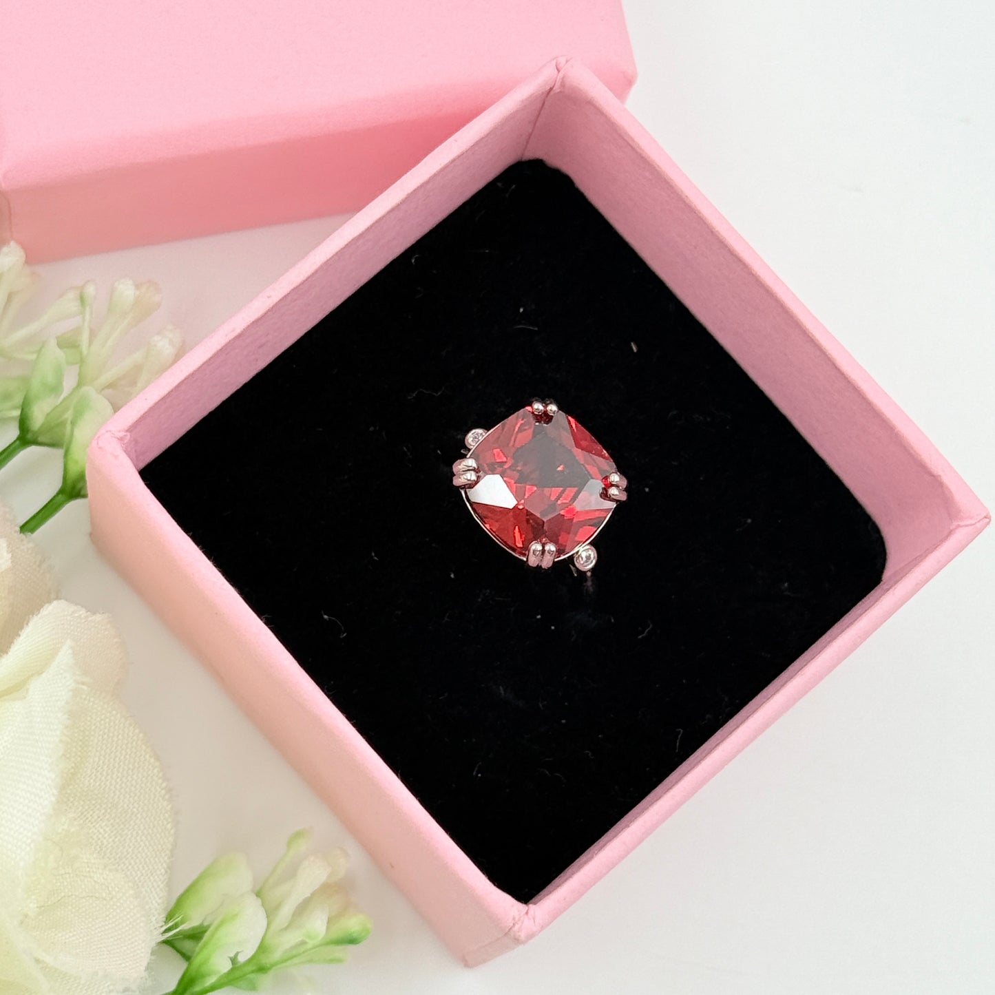 Women’s Cushion Cut Ring 18k Gold Plated