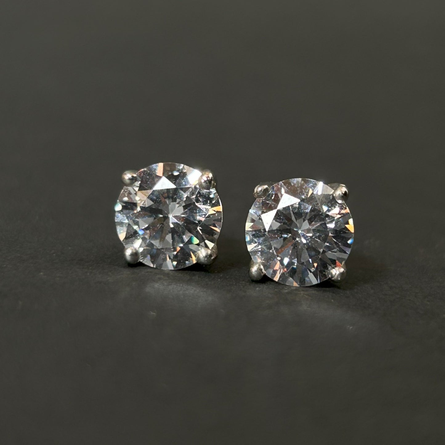 Silver Solitaire Stud Earring Curved Earring
