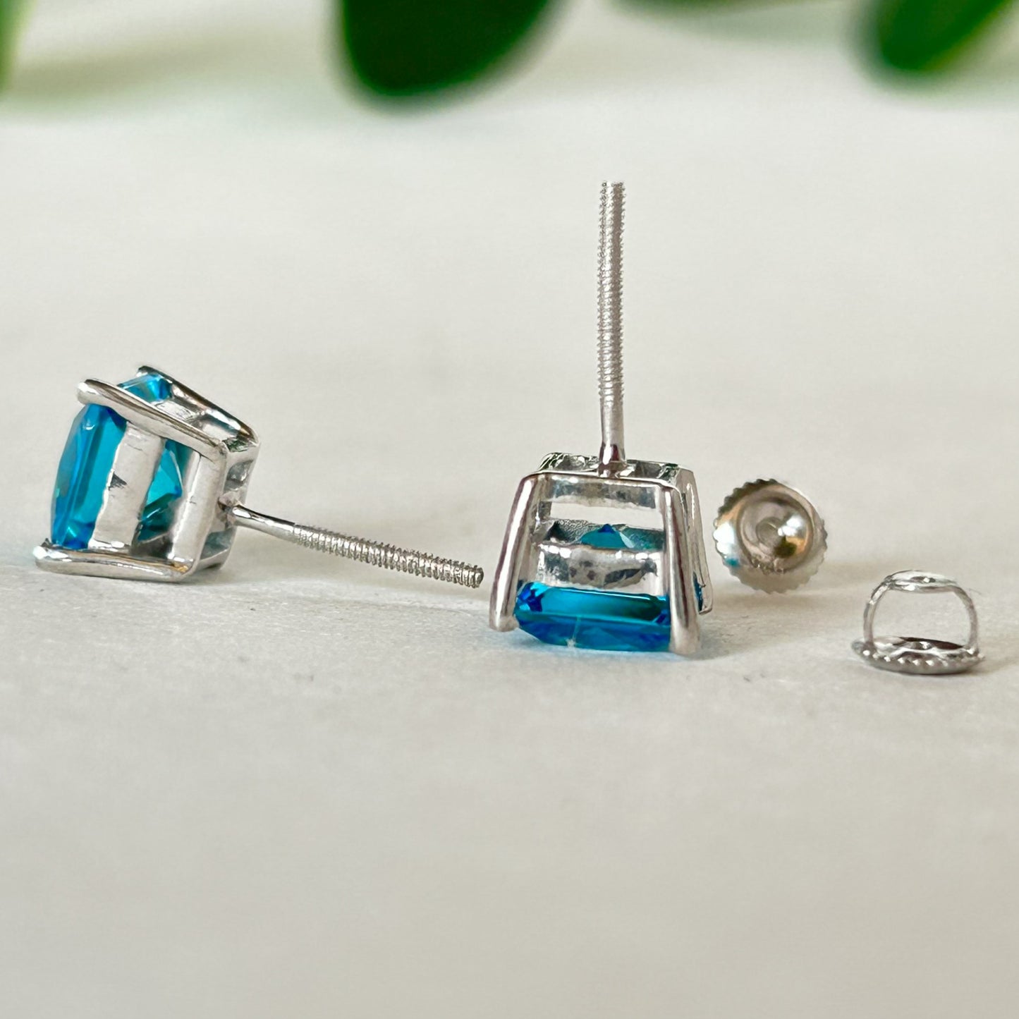 Blue Diamond Stud Earring - Silver Earring