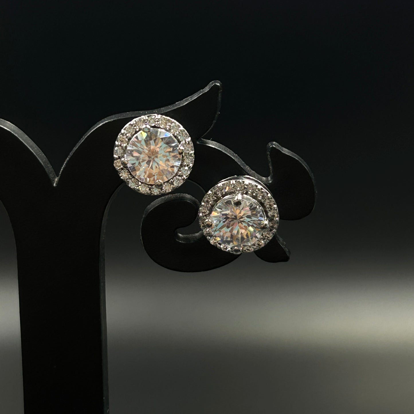 Women's Diamond Earring