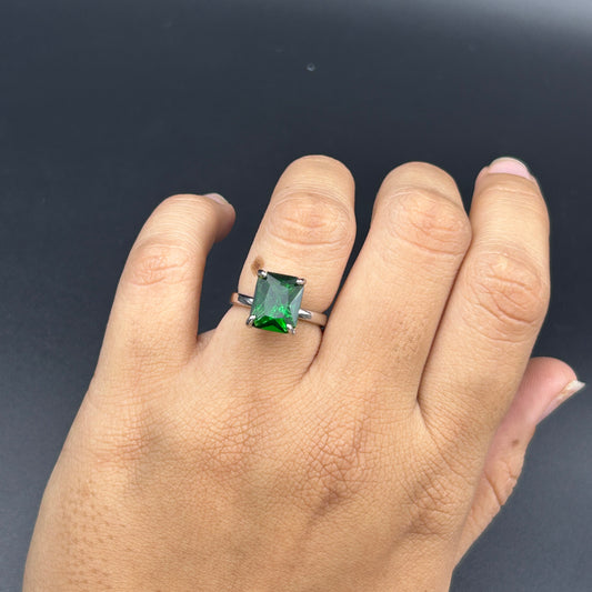 Women’s Green Diamond Ring 18k White Gold Plated