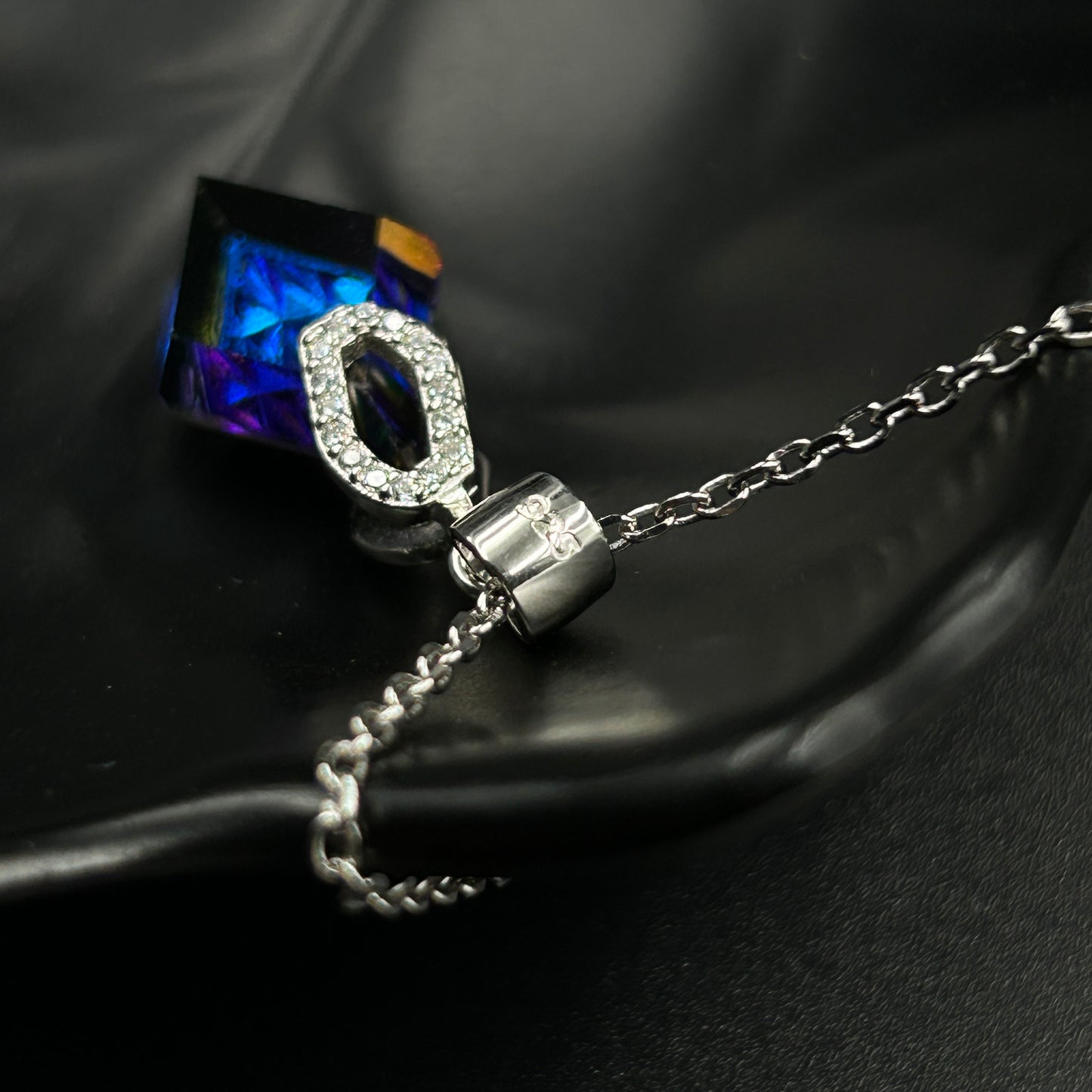 Rhombus Pendant - Silver Pendant and Chain