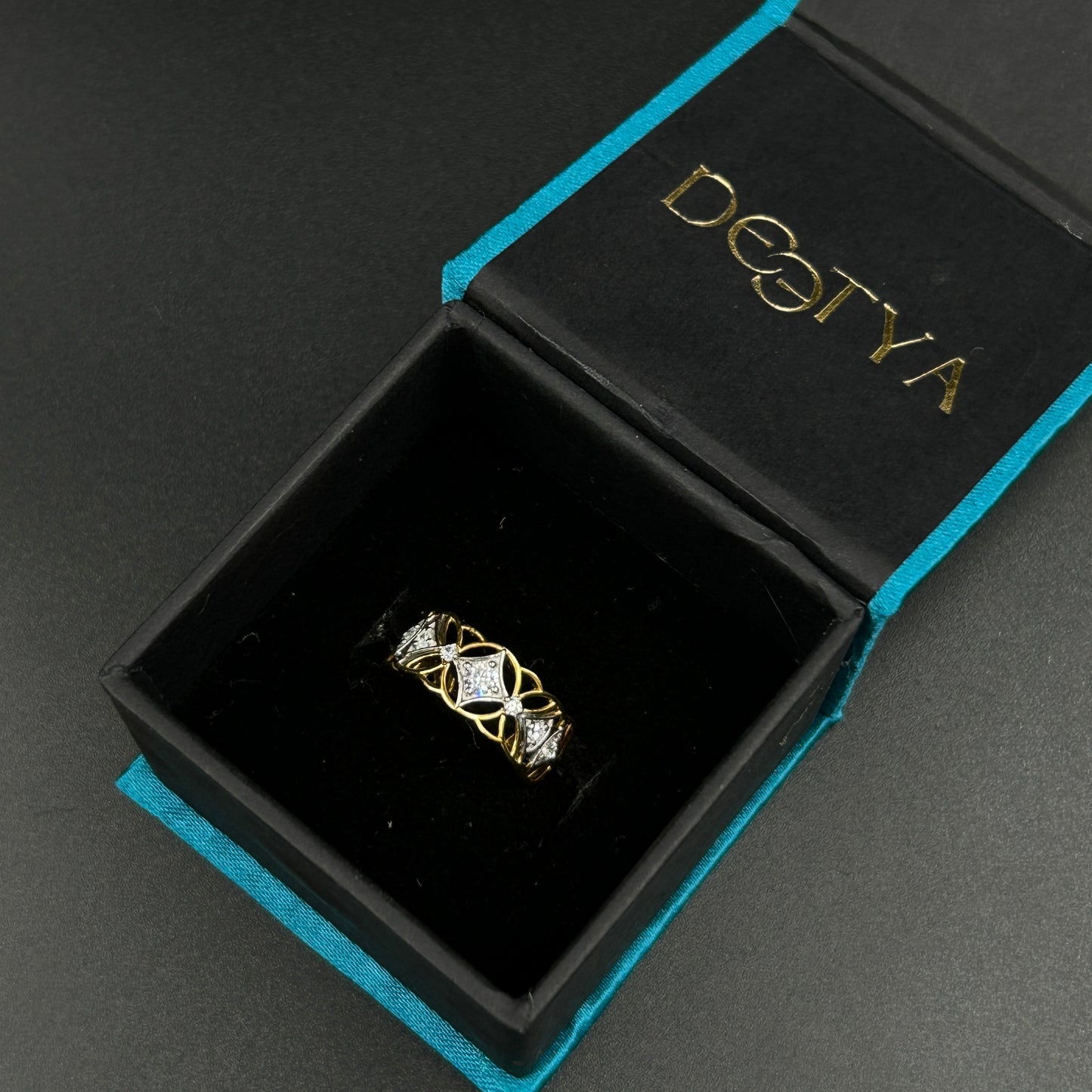 Traditional Yellow Gold Ring