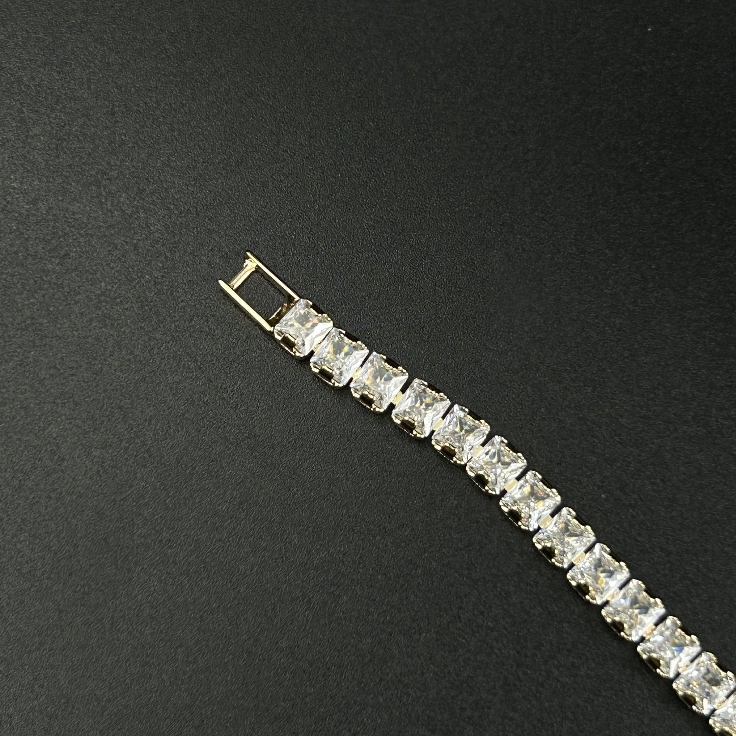 18k Yellow Gold Plated Small Baguette Bracelet