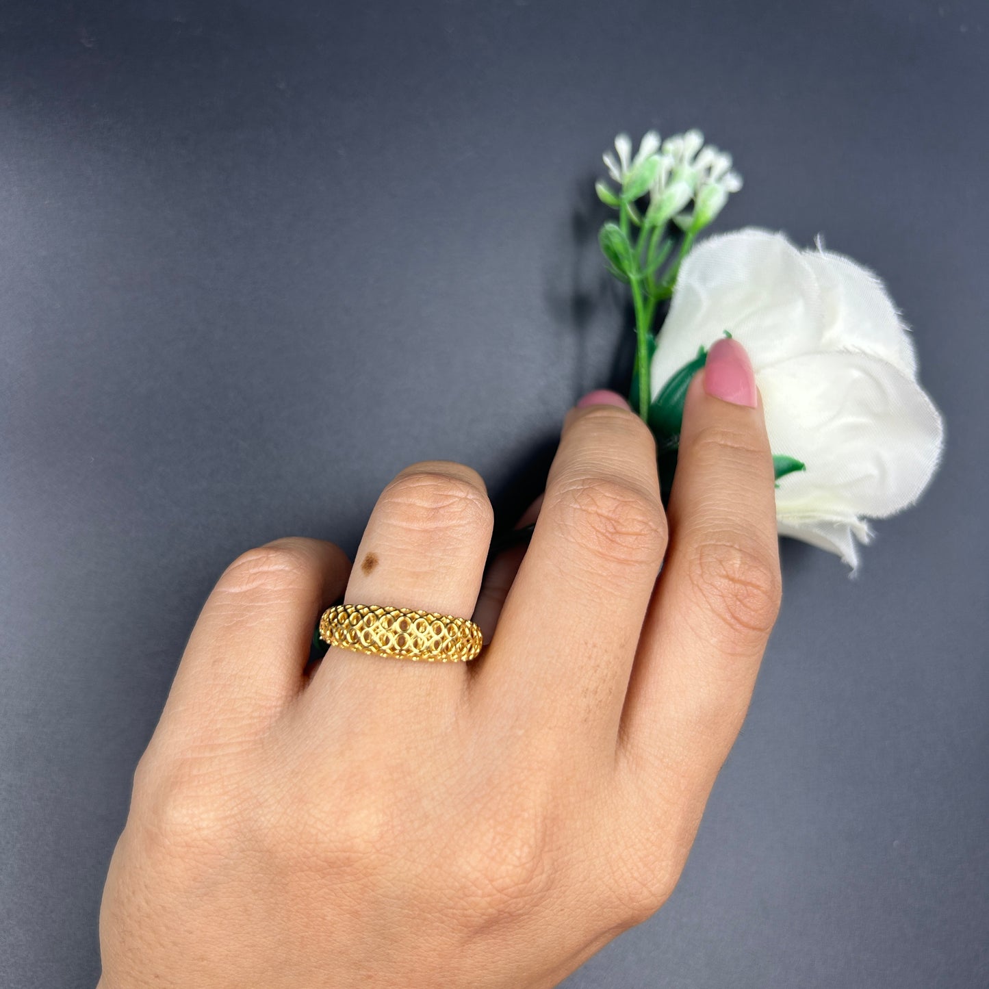 Yellow Gold - Jalli Ring