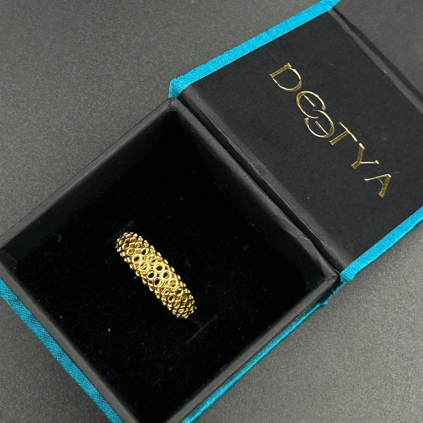 Yellow Gold - Jalli Ring