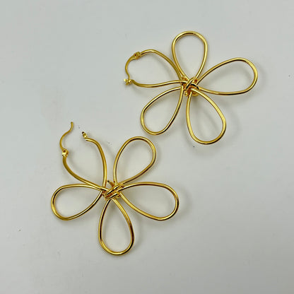 BIG FLOWER HOOP EARRING 18K White Gold Plated