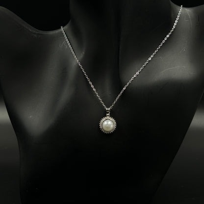 18k Gold Plated Women's Minimal Pearl Pendant