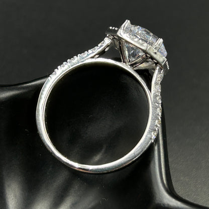 Women's Diamond Ring