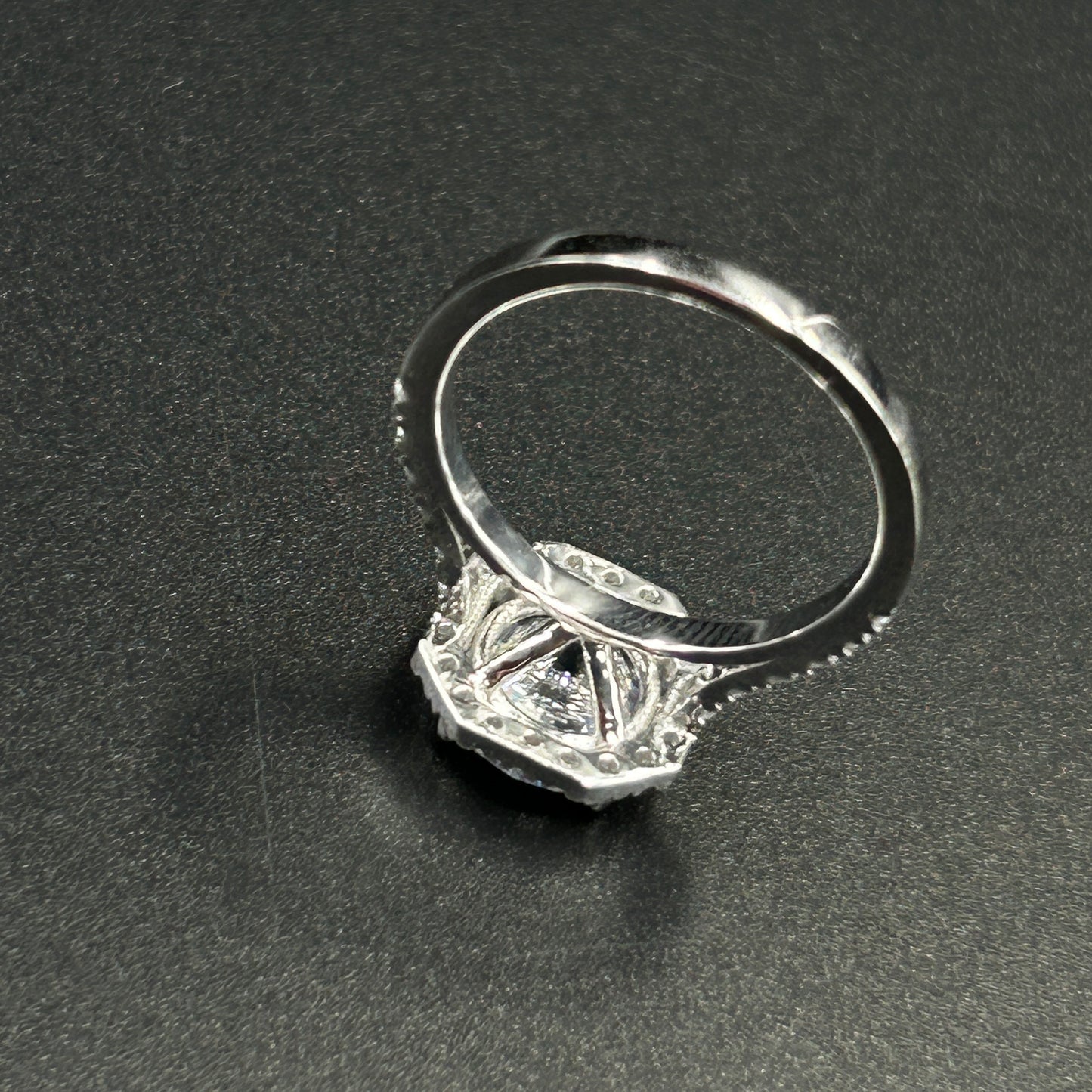 Women's Diamond Ring