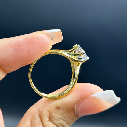 Women's Yellow Gold Diamond Ring
