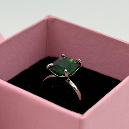 Women’s Green Diamond Ring 18k White Gold Plated
