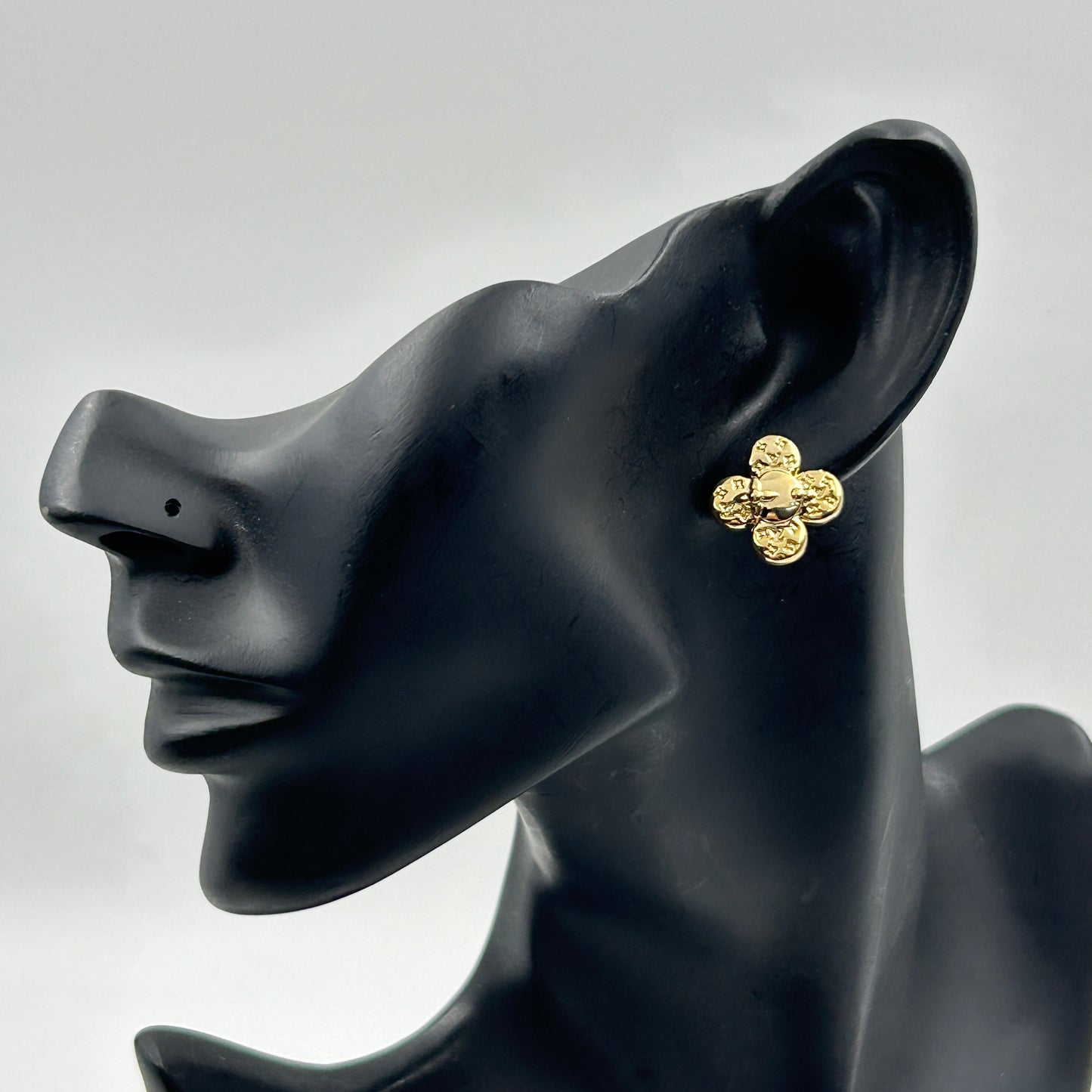Minimal Flower Earrings 18K Yellow Gold Plated