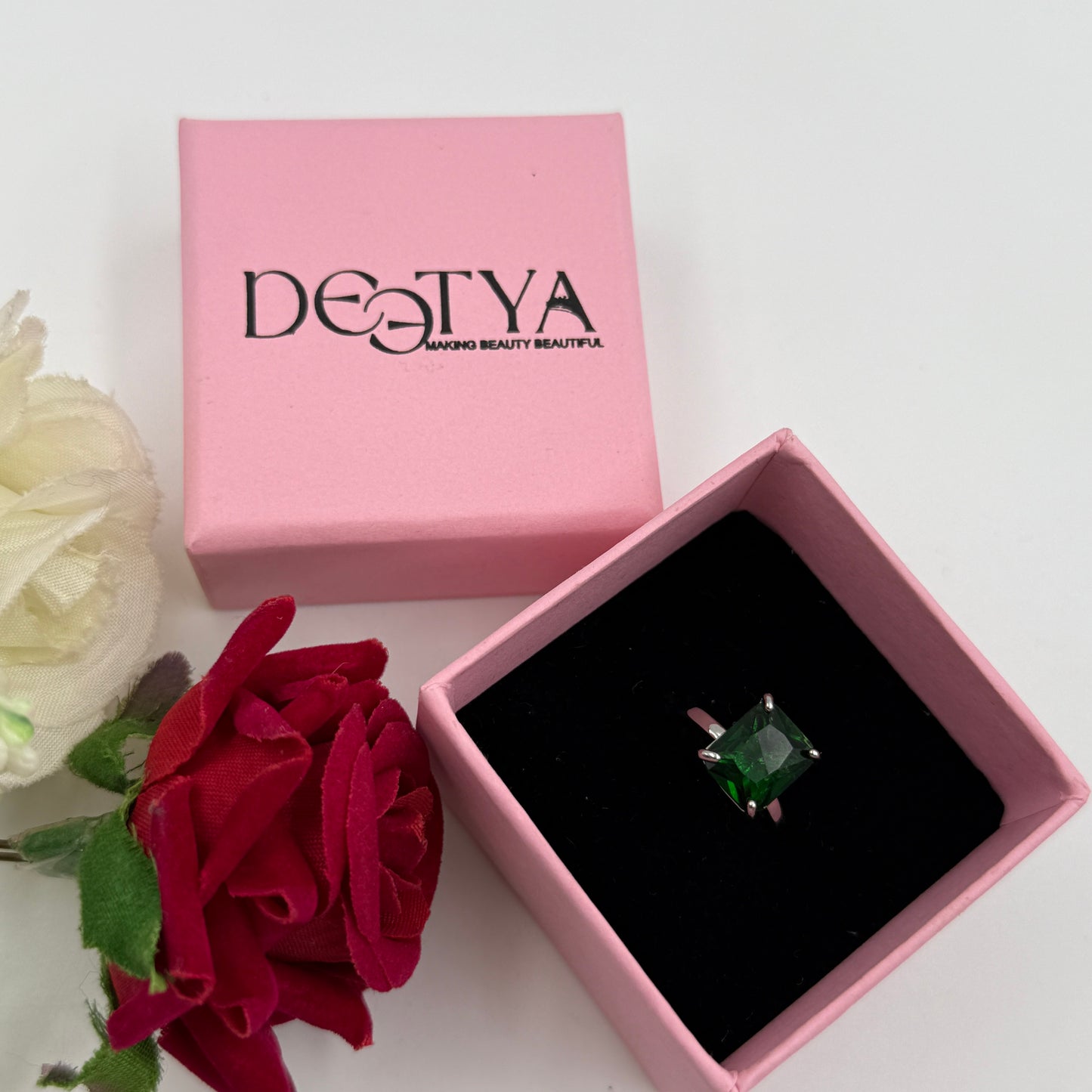 Women’s Green Diamond Ring 18k White Gold Plated