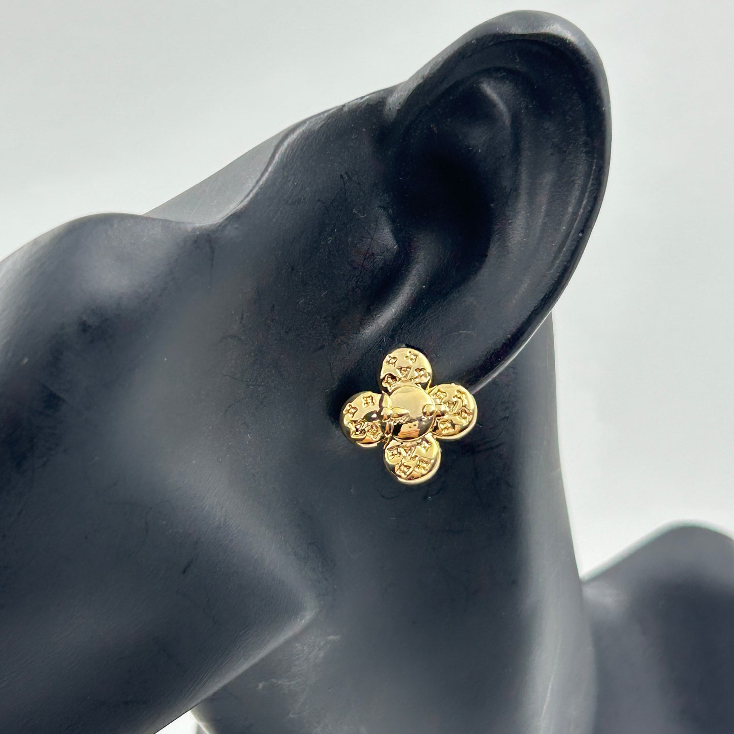 Minimal Flower Earrings 18K Yellow Gold Plated