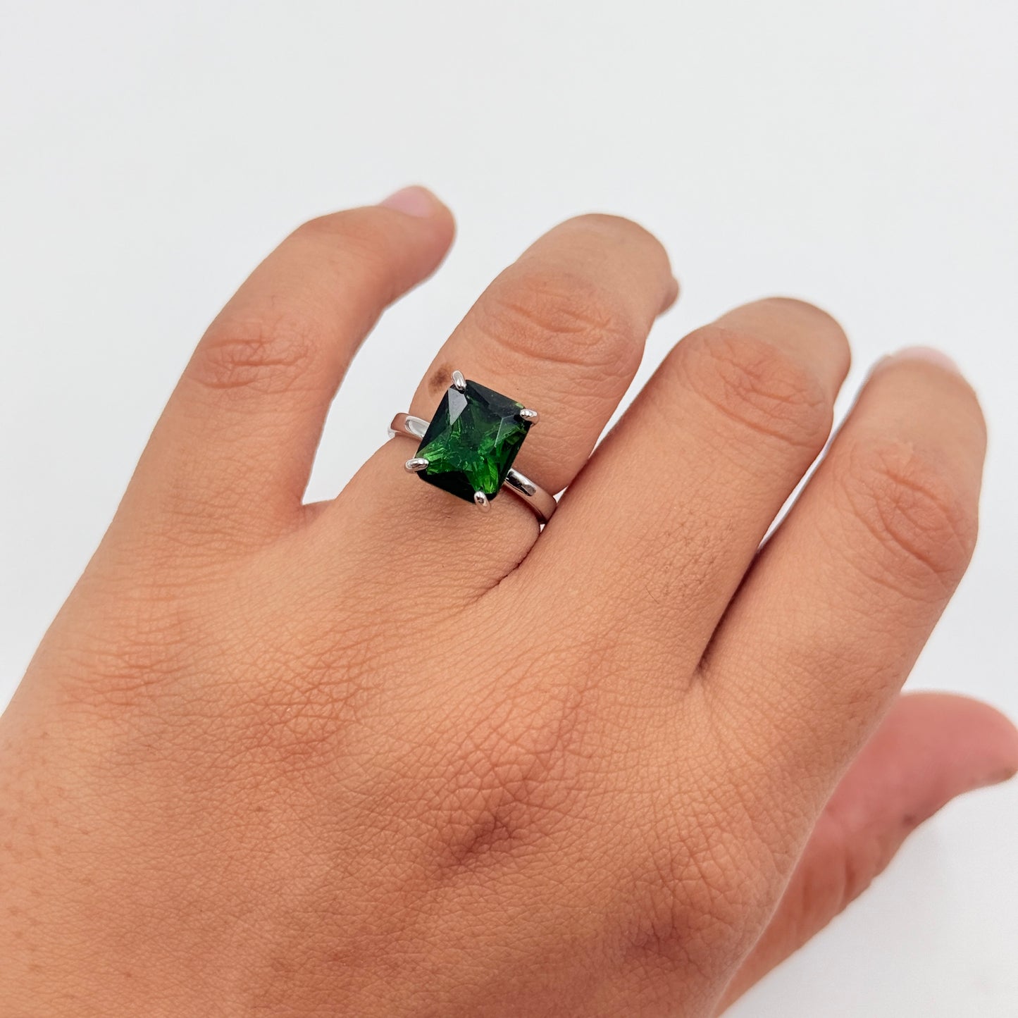 Women’s Green Diamond Ring 18k White Gold Plated