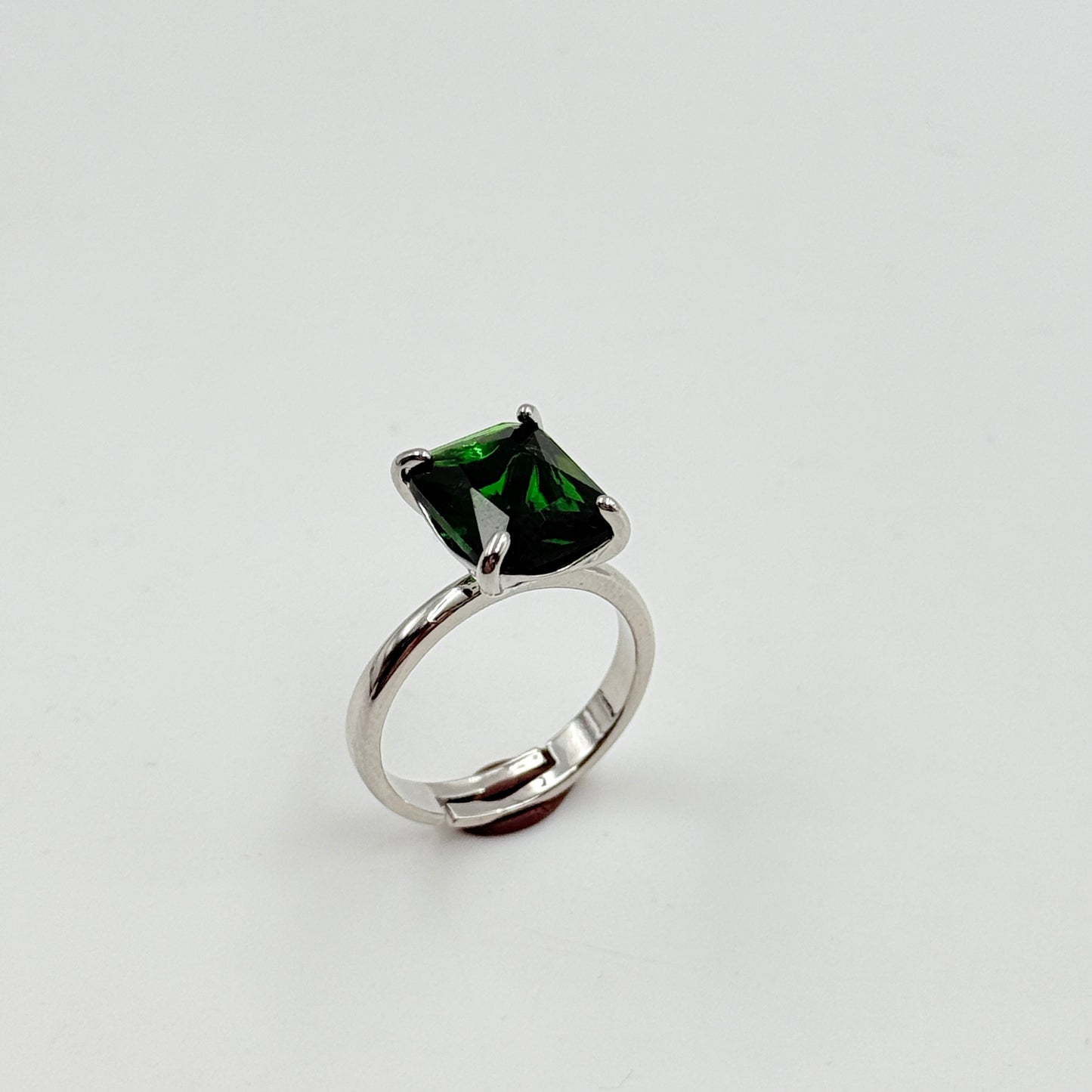 Women’s Green Diamond Ring 18k White Gold Plated