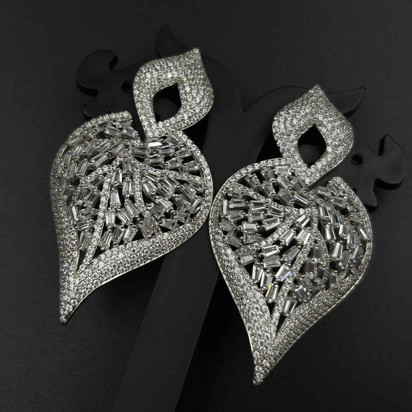 The Leaf Earring - Silver Zircon Earring