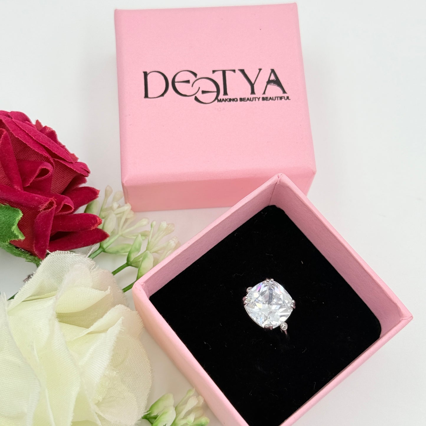 Women’s Cushion Cut Ring 18k Gold Plated
