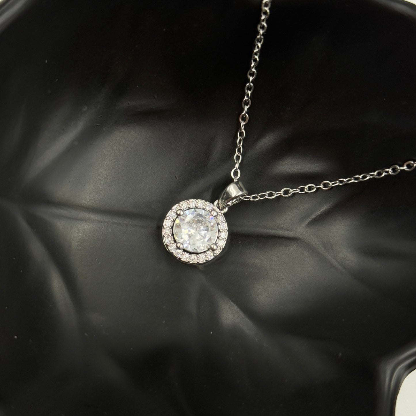 18k Gold Plated Women's Minimal Pendant Round