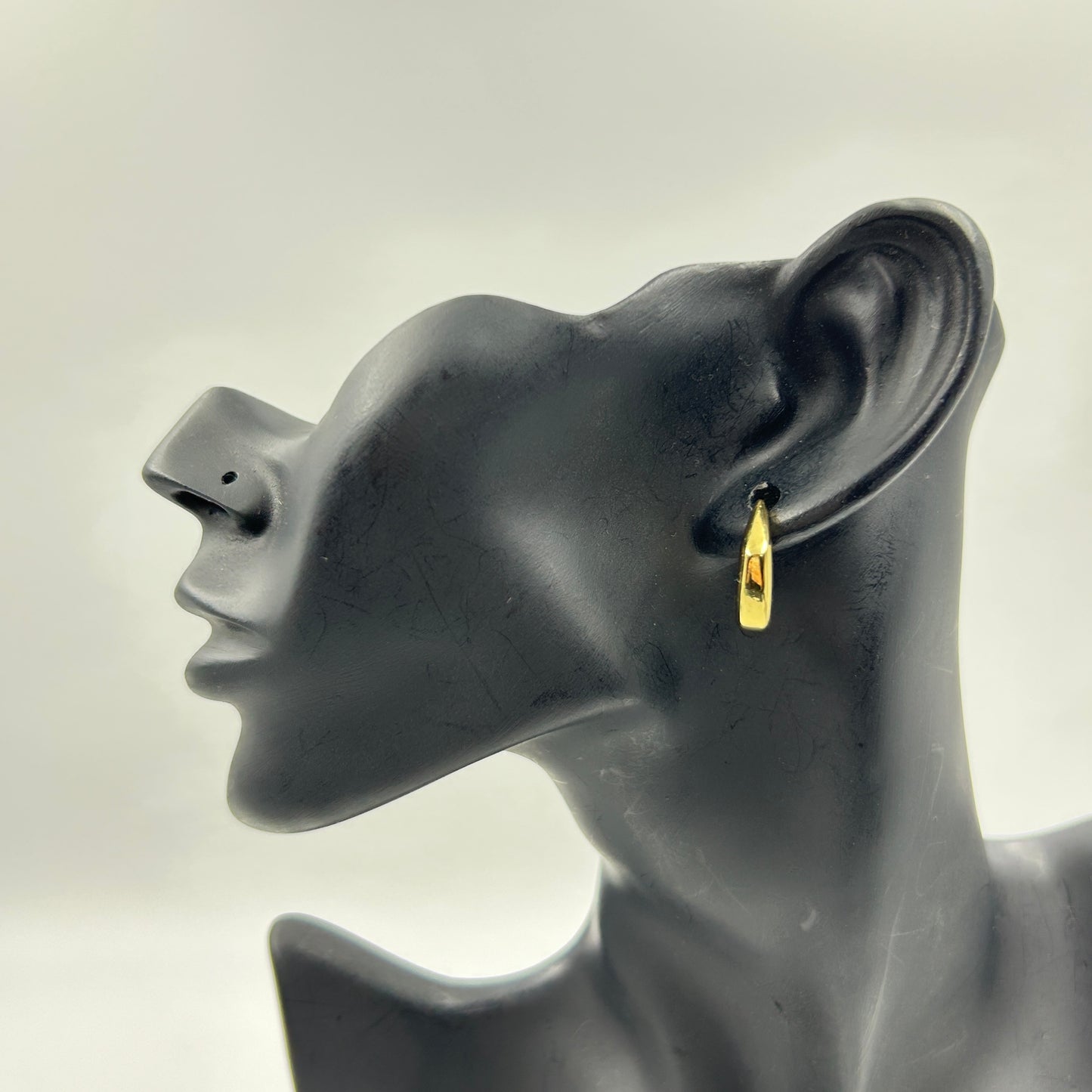 Small Hoop Earring 18k Yellow Gold Plated