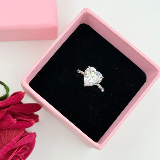 Women’s Diamond Heart Ring 18k Gold Plated