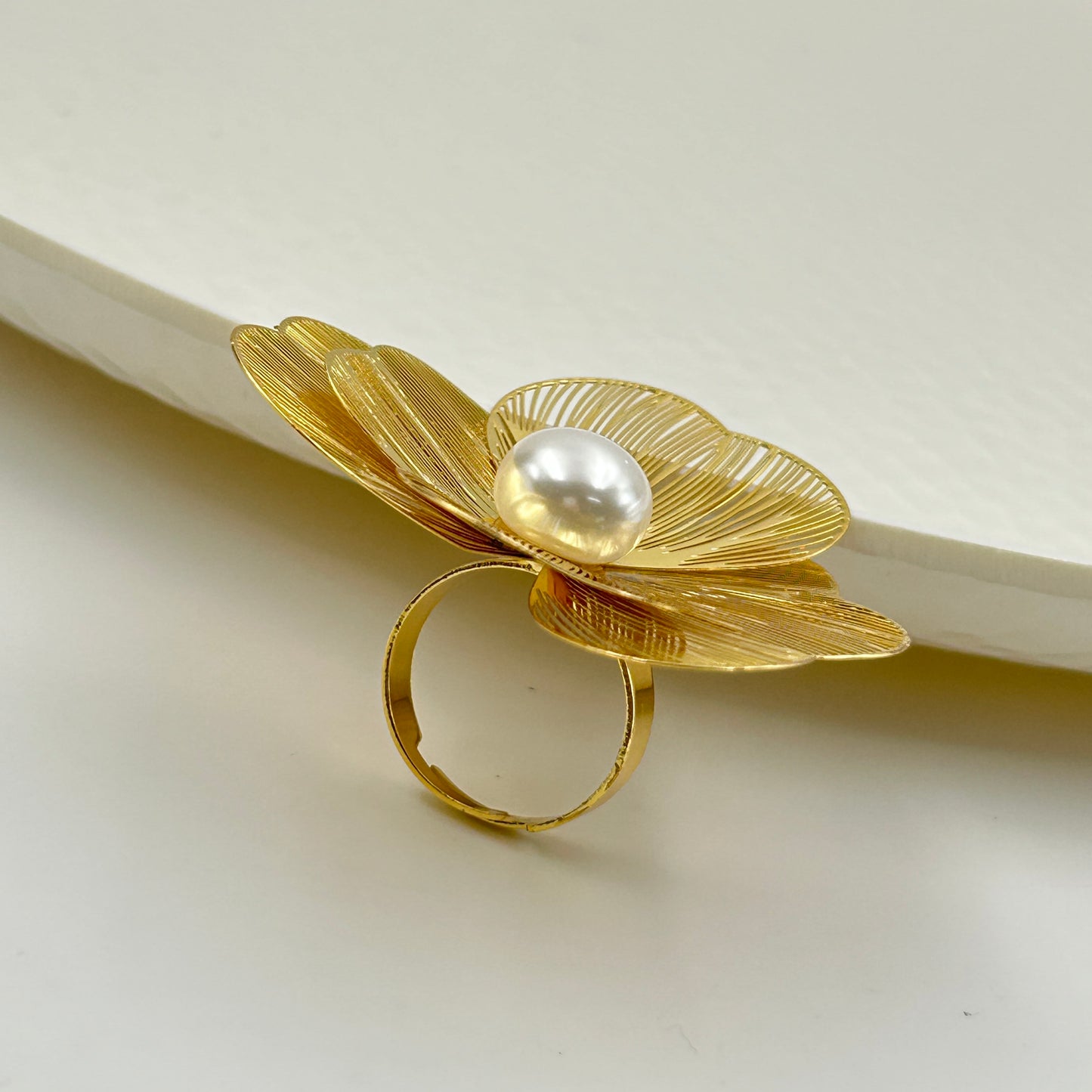 BIG FLOWER RING 18k Yellow Gold Plated Cocktail Ring