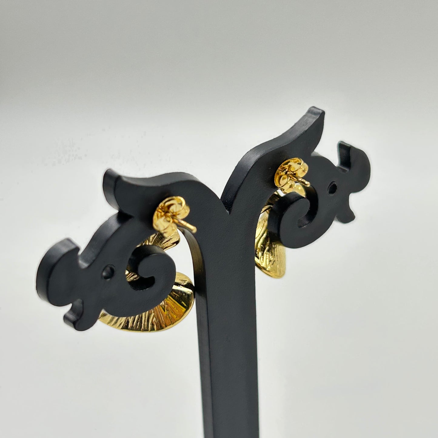 Wavy Earring for Women 18k Yellow Gold Plated