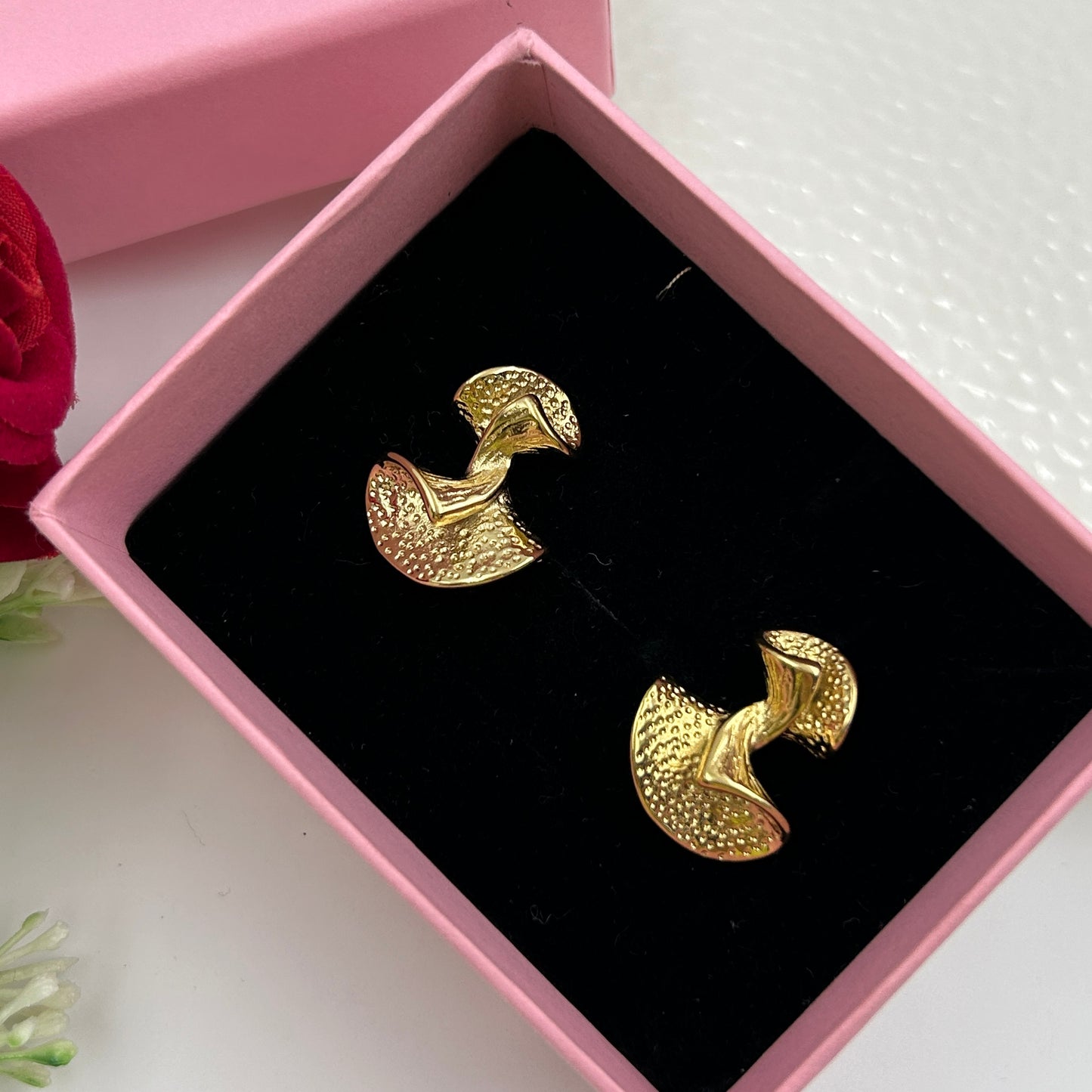 Wavy Earring for Women 18k Yellow Gold Plated