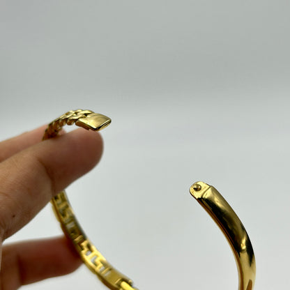 Women’s 18k Yellow Gold Plated Bracelet/Kada