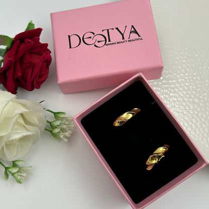 Wavy Small Hoop Earrings 18k Yellow Gold Plated