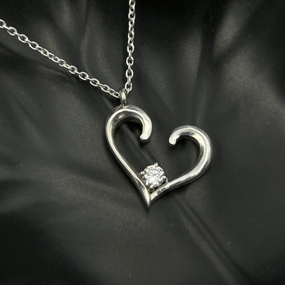 Women's Minimal Heart Necklace