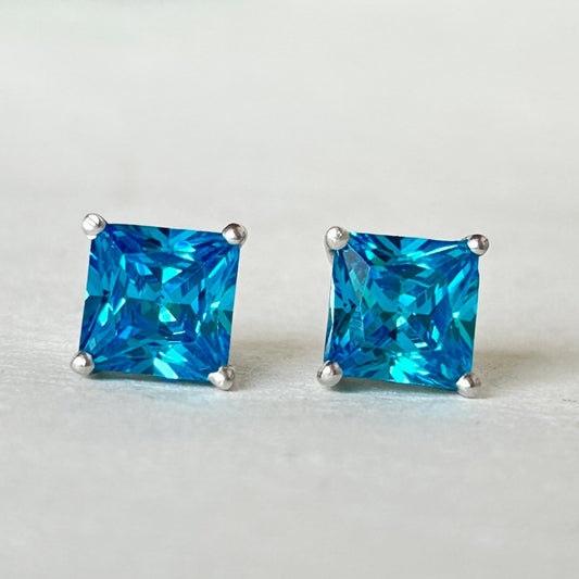 Blue Diamond Stud Earring - Silver Earring