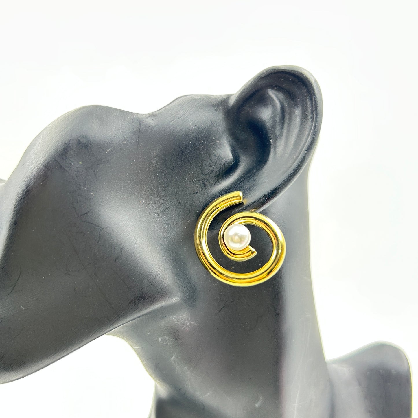 Women's Pearl Earring 18k Yellow Gold Plated
