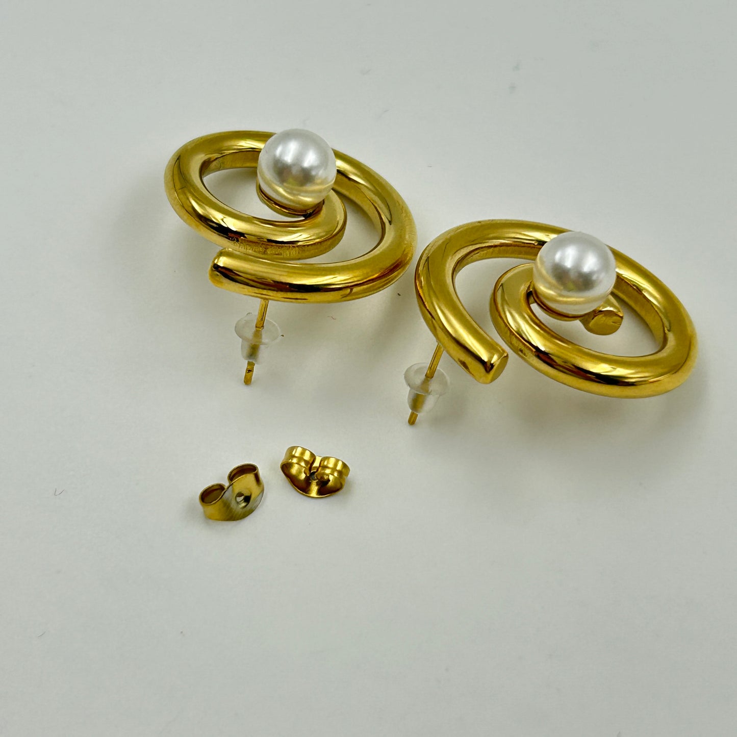 Women's Pearl Earring 18k Yellow Gold Plated