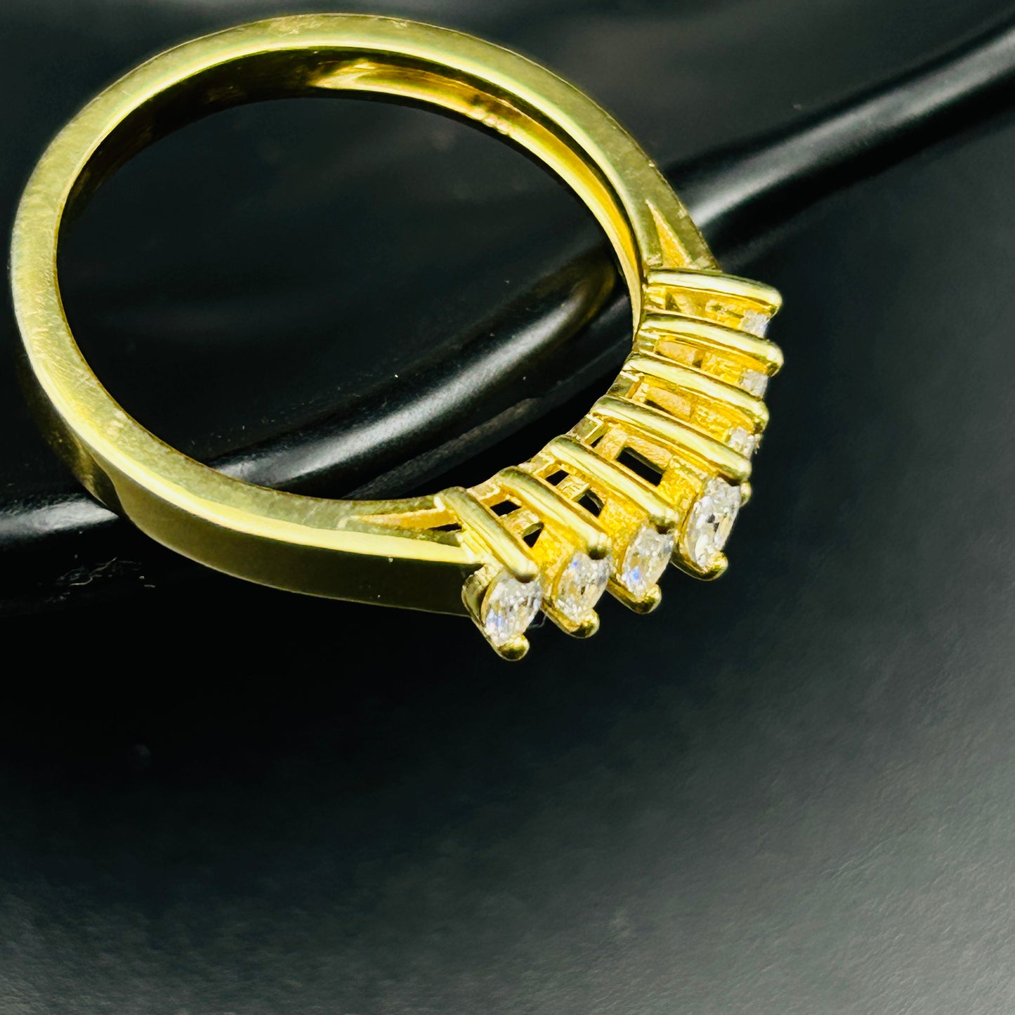 Women's Yellow Gold Minimal Ring