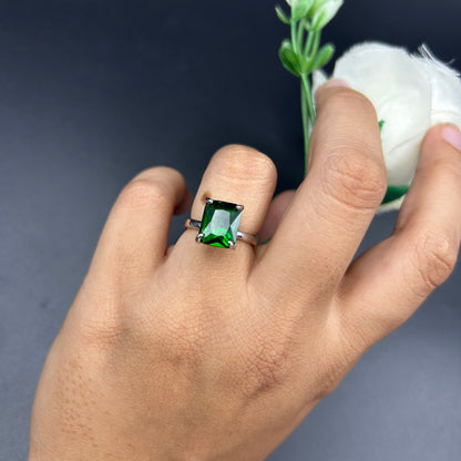 Women’s Green Diamond Ring 18k White Gold Plated