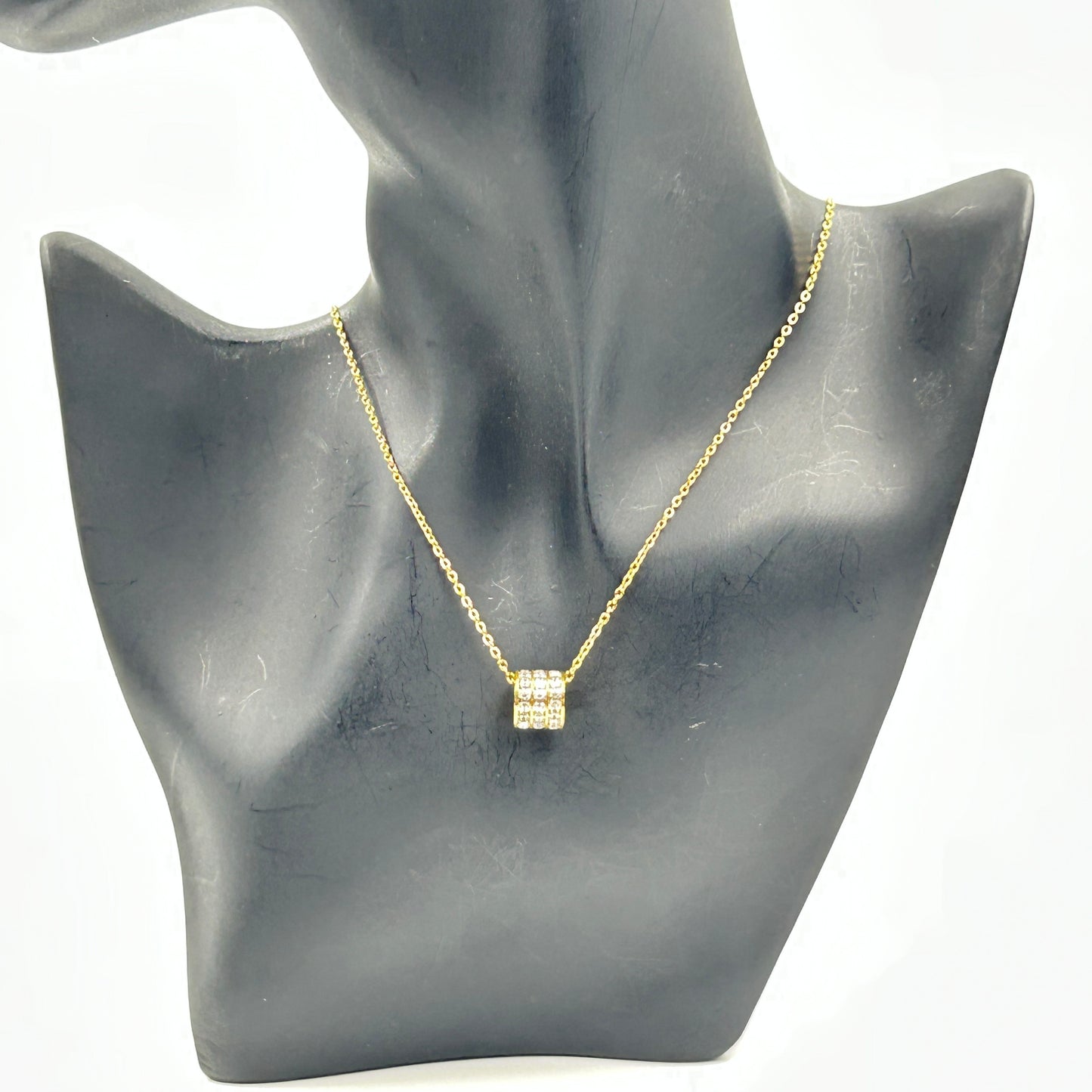 Women's Round Necklace 18k gold plated