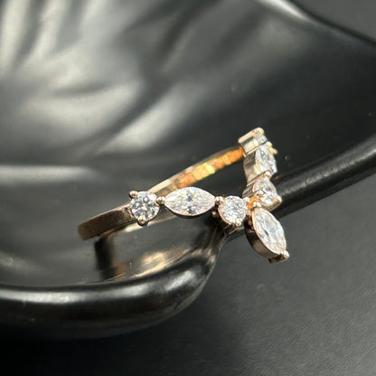 Diamond "V" Ring