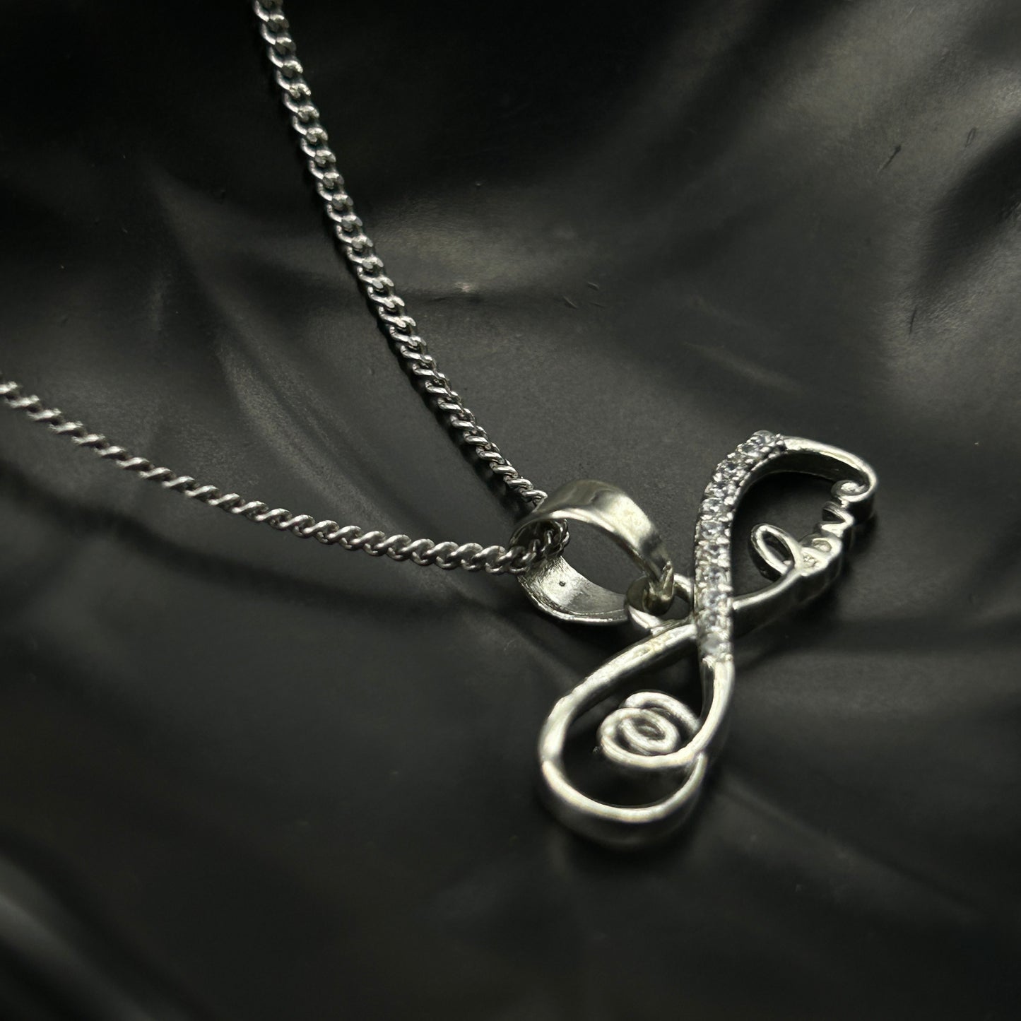 Women's Silver Infinity LOVE Pendant (7)