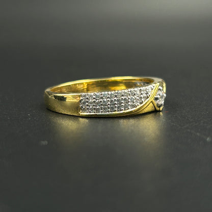 Yellow Gold Diamond Ring - Silver