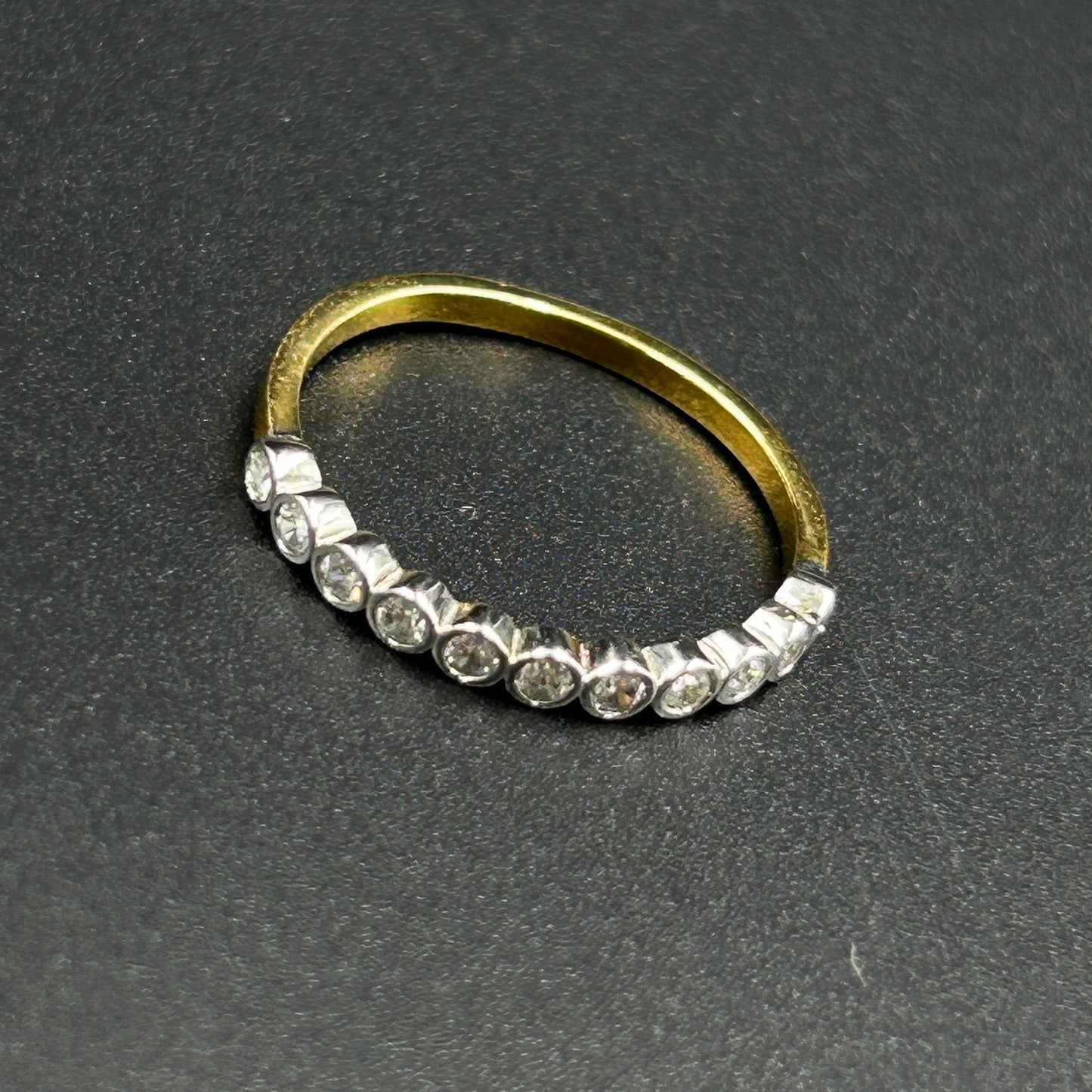 Minimal Diamond Ring