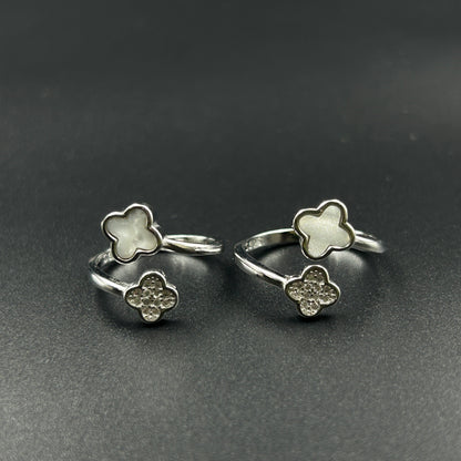 Silver Toe Ring -Clover Toe Ring