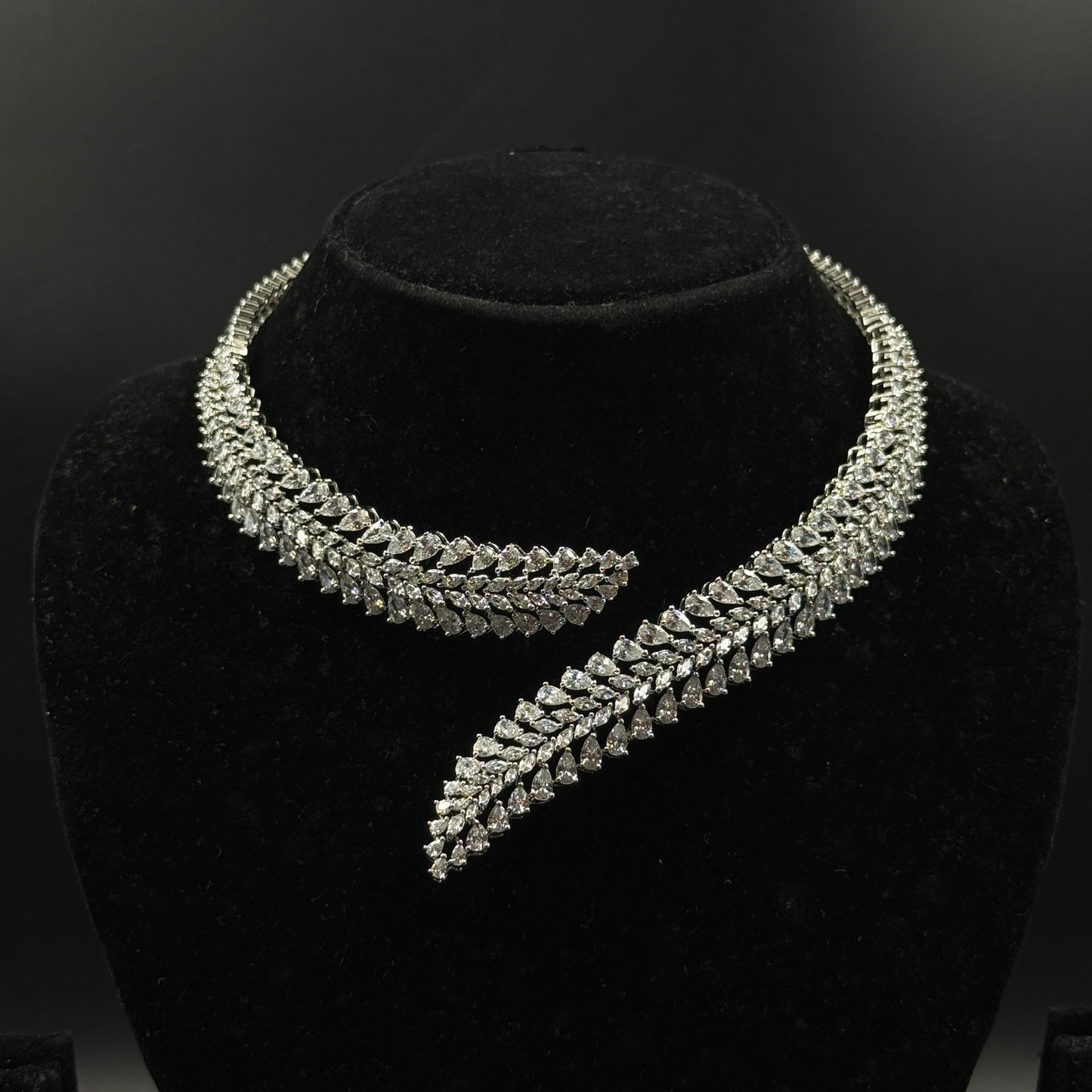 Demi Fine Women's Choker Set with Earrings