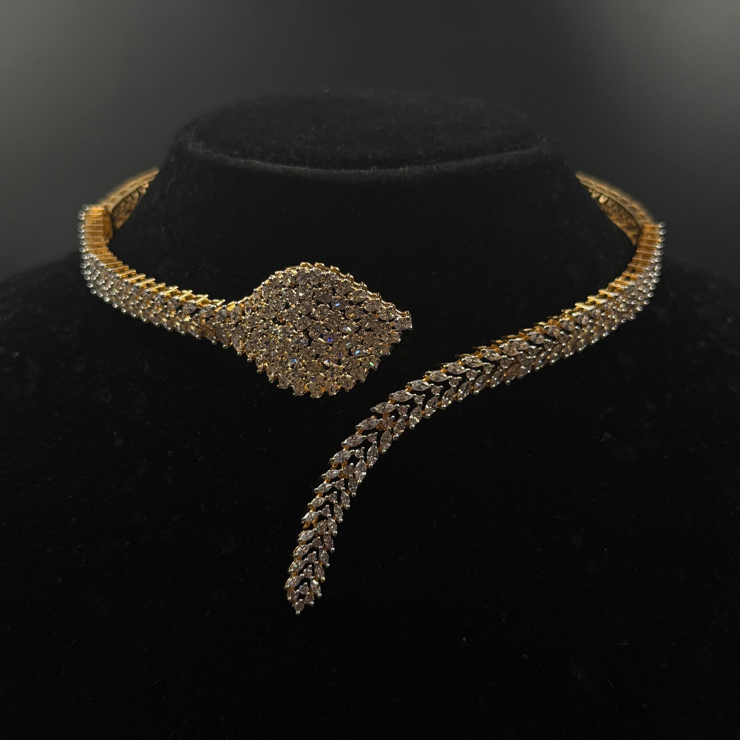 Leaf Choker With Earrings - Demi Fine