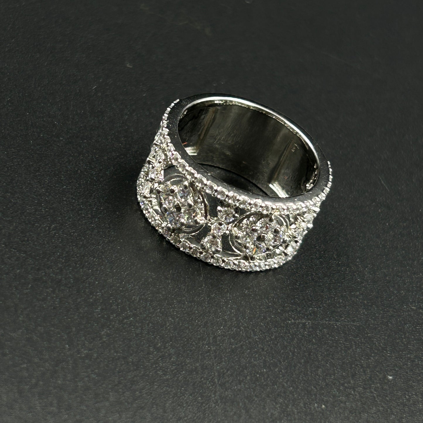 Pure Silver Vintage Ring